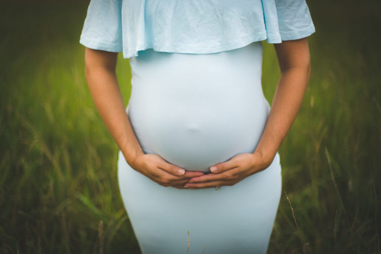 northern Virginia maternity photographer
