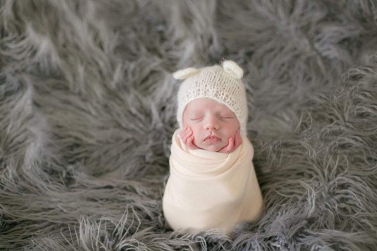Newborn Photographer in Northern Virginia | Sweet Pea Studios
