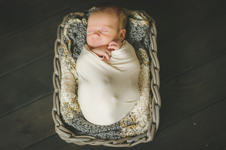 Newborn Photographer in Northern Virginia | Sweet Pea Studios