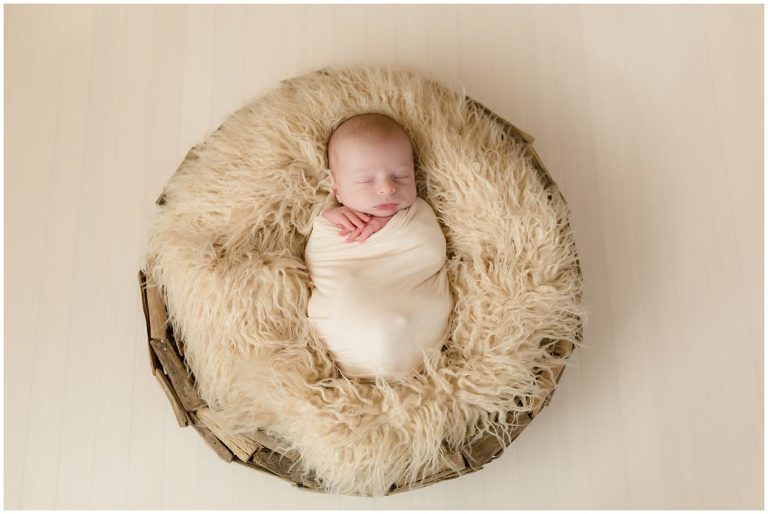 Aldie VA All Inclusive Newborn Photographer | Sweet Pea Studios