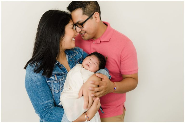 Fairfax VA Newborn Photographer | Sweet Pea Studios